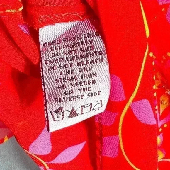 Bandolino Empire Blouse, size 6, in “like new” condition! - Picture 10 of 10